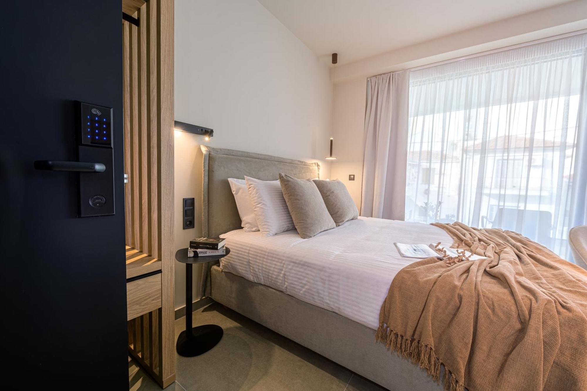 Luaz Suites Volos Exteriör bild